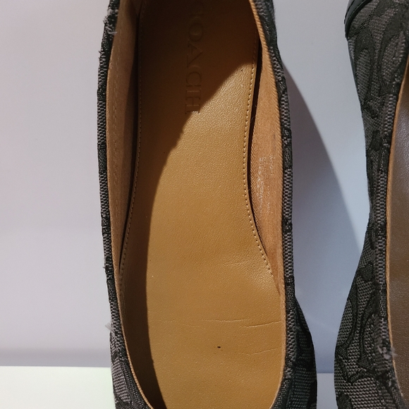 Coach flat - Picture 5 of 7